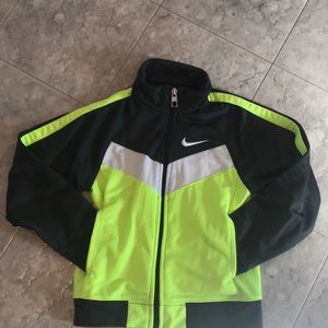 Size 4t Nike zip up lightweight jacket